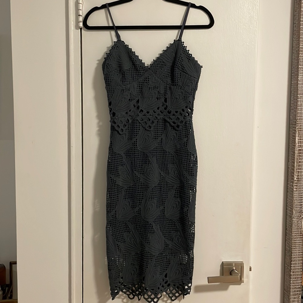 AQUA Lace Overlay Midi Dress